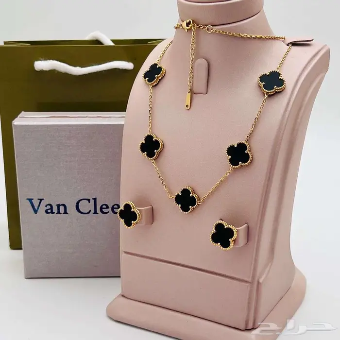 اكسسوارات نسائيه ماركات عالمية هدايا مميزه فاخره 27