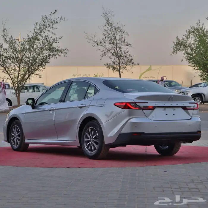 كامري E بنزين 3