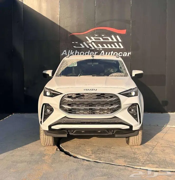 ايسوزو ام يو اكس 0