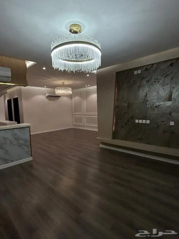 شقة فاخره للإيجار 2