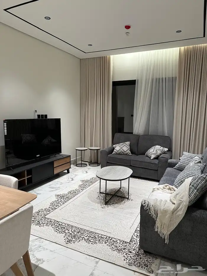 للايجار شقة مؤثثه 20