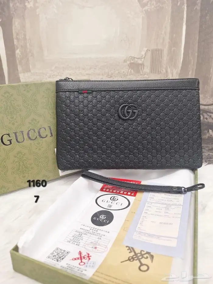 شوزات واحذيه رياضية وشنط ماستر صناعه إيطالي 95