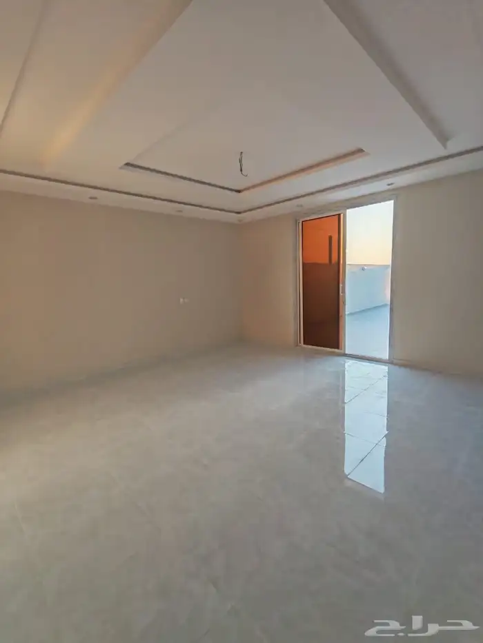 شقق ارضية وروف علوي للبيع حي القادسية 2 14