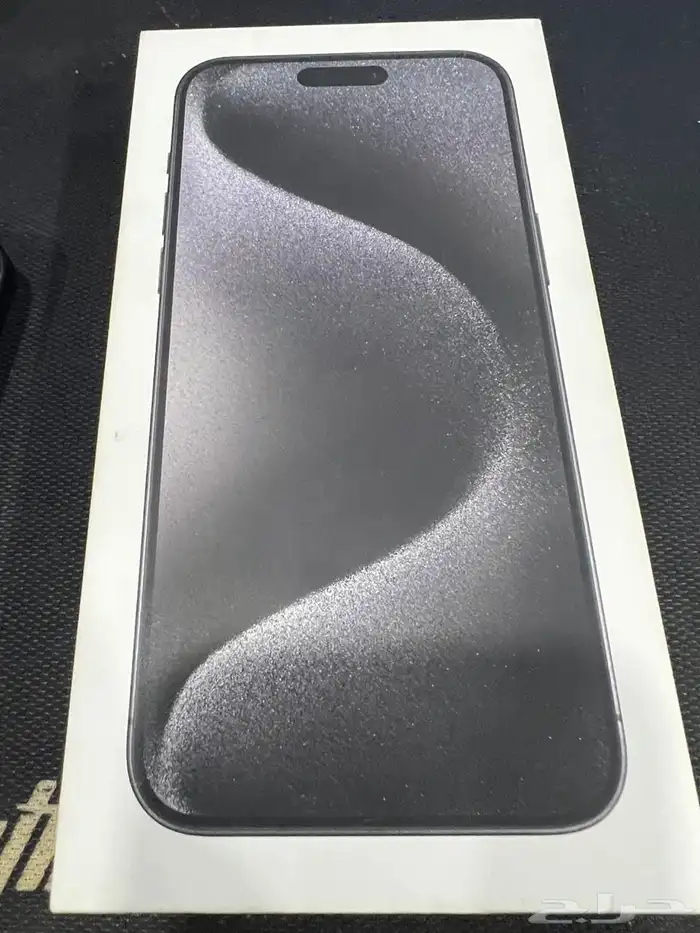 ايفون 15 برو ماكس 256 تيتانيوم اسود 0