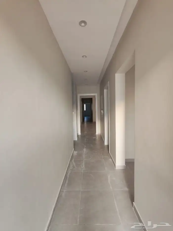 شقق ارضية وروف علوي للبيع حي القادسية 2 10