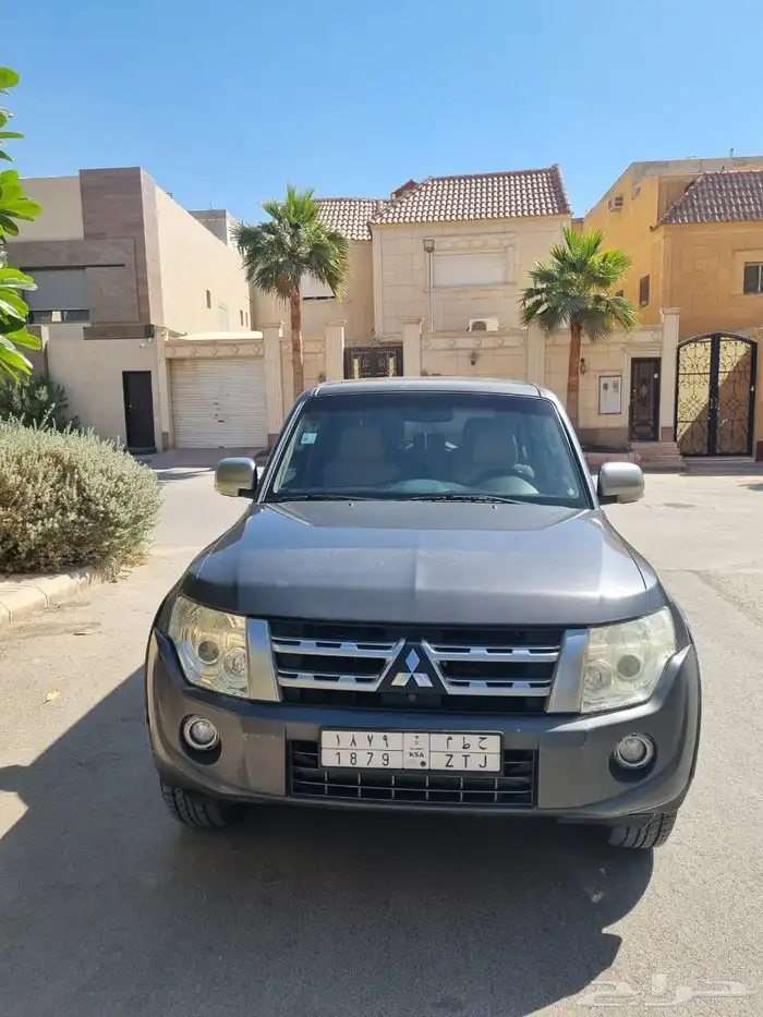 للبيع  ميتسوبيشي باجيرو 2014 0