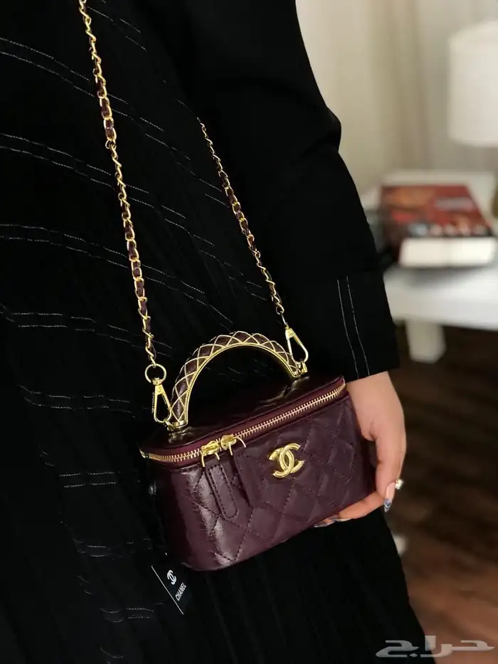 شنط من ماركة كوتش وشانيل لا يفوتك 7