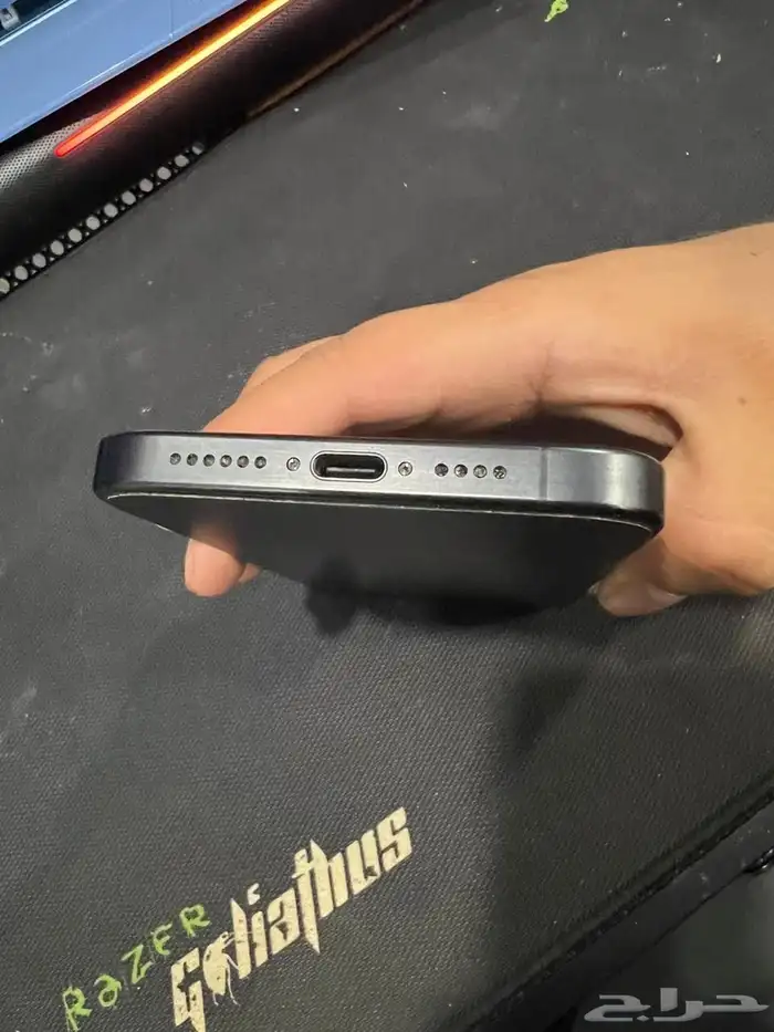 ايفون 15 برو ماكس 256 تيتانيوم اسود 7