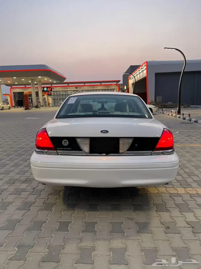 للبيع فكتوريا 2011 سعودي 10