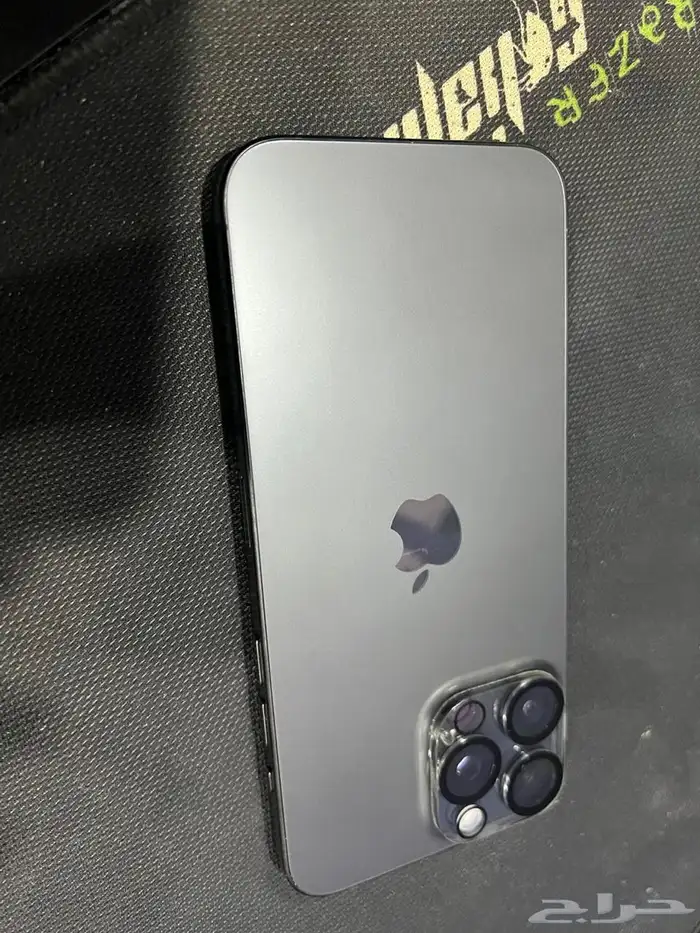 ايفون 15 برو ماكس 256 تيتانيوم اسود 6