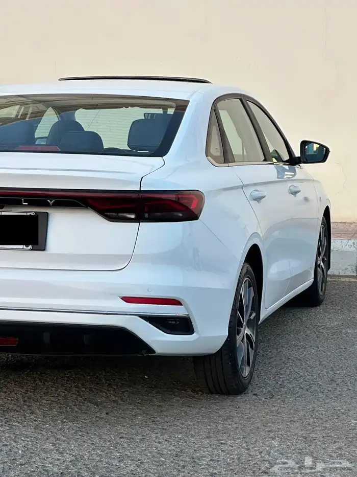 جيلي امجراند 7 فل لدينا مجوعة من 10 سيارات السعر 29000 41