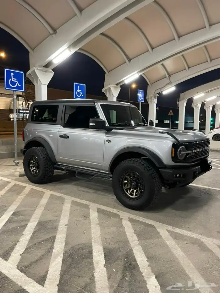 فورد برونكو وايلد تراك 2022 مجهز ونظيف 2