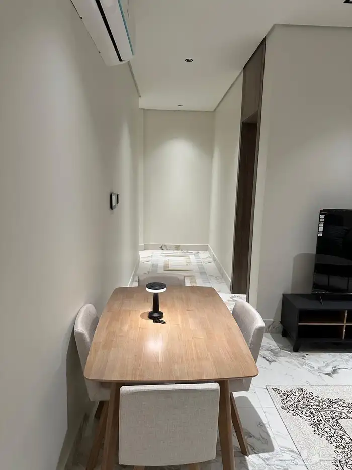 للايجار شقة مؤثثه 21