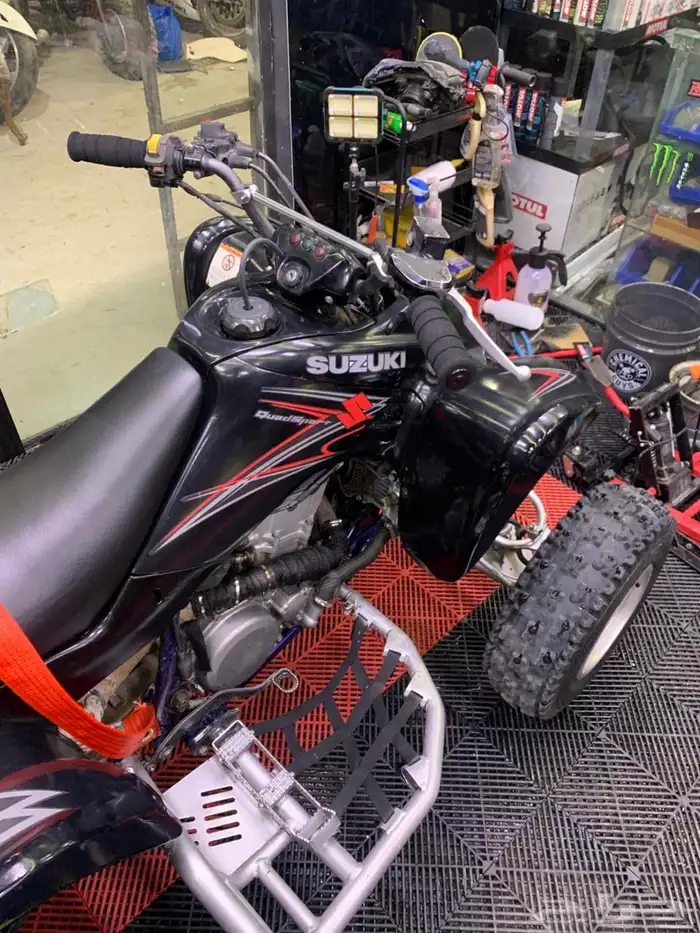 دباب زد 400 الموديل 2006 1