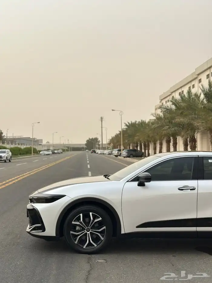 تويوتا كراون بريميوم 2023 5