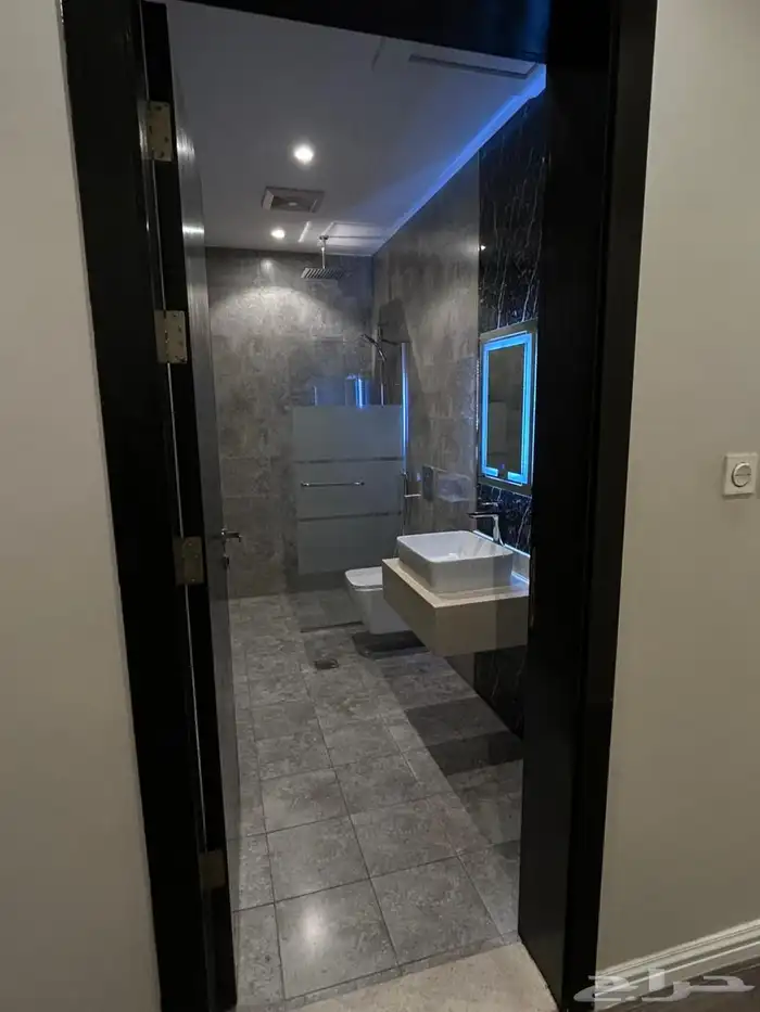 شقة فاخره للإيجار 13