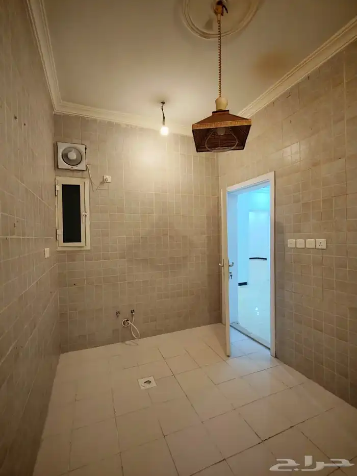 شقة للايجار حي السامر 5