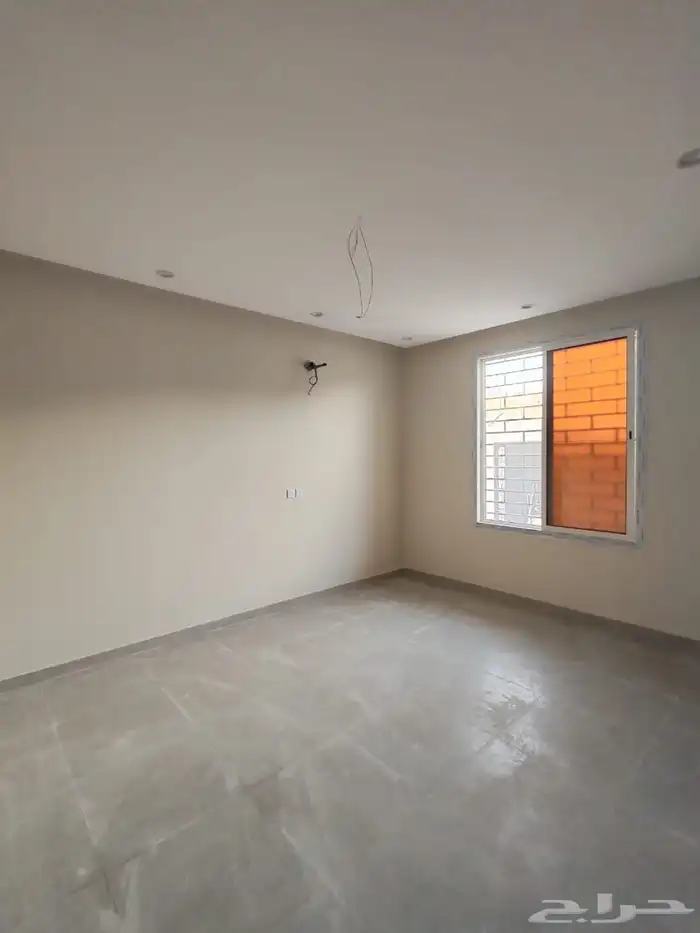 شقق ارضية وروف علوي للبيع حي القادسية 2 9