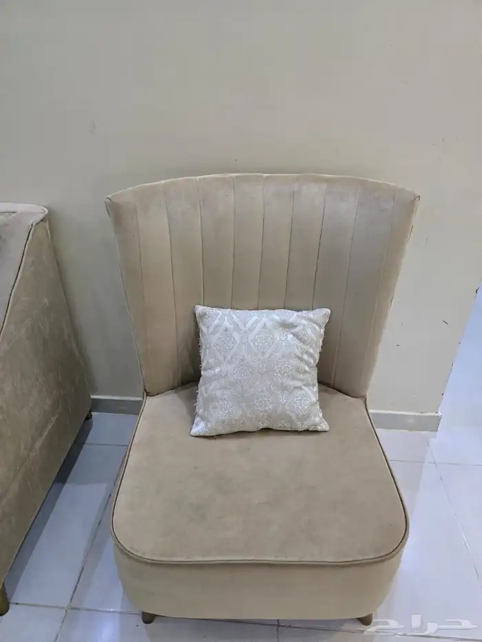 كنب مع الستارةللبيع 9اشخاص 3