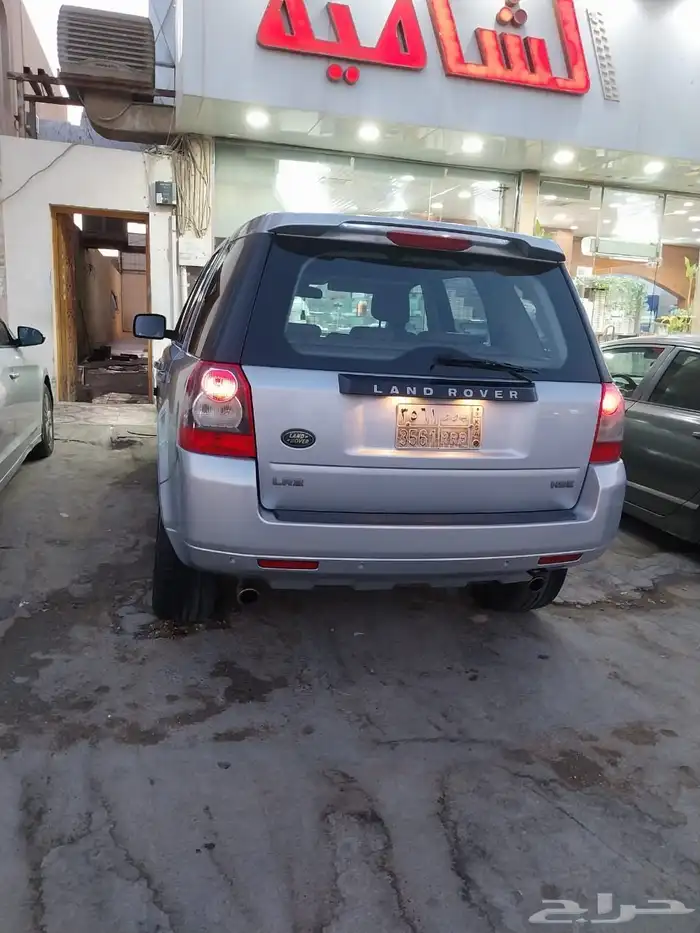 لاند لوفر lr2 1