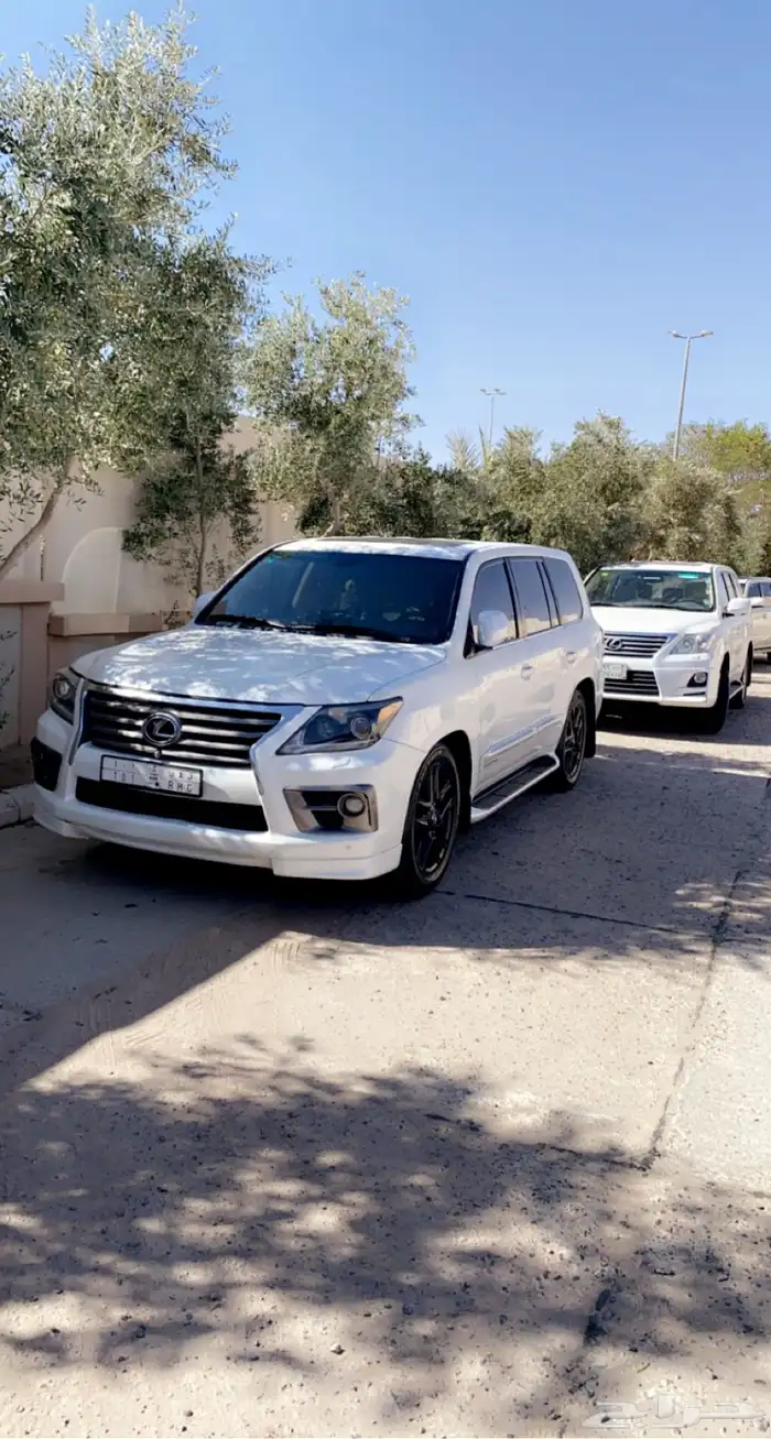 جيب لكزس 2011 مرهم 15 للبيع او للبدل 2