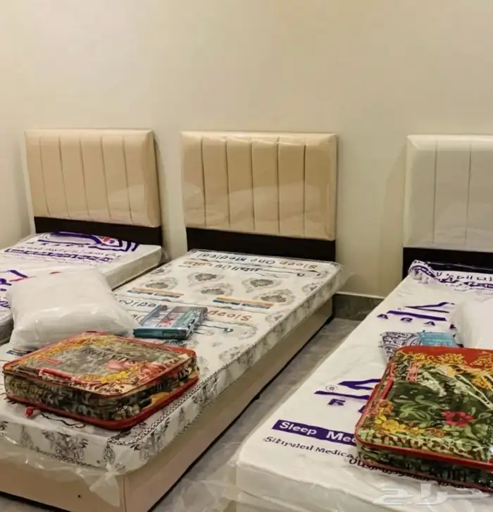 كامل سرير مراتب 10سنتي طبي بطانيه 3كيلو مخده شراشف 190 90 4