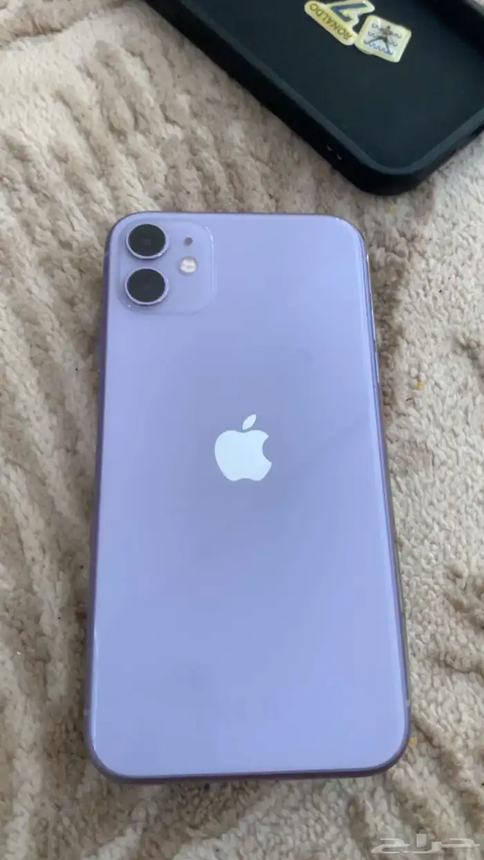 جوال ايفون 11 القيقا 128 البطريه 75 مانفك ولاغير شي به نضيف 0
