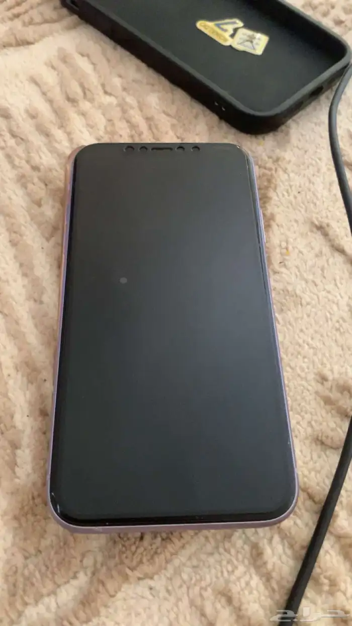 جوال ايفون 11 القيقا 128 البطريه 75 مانفك ولاغير شي به نضيف 1