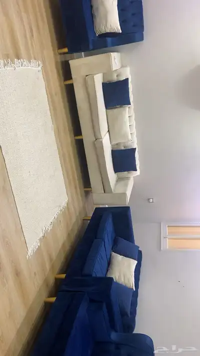 للبيع كنب وطاولة تلفزيون index