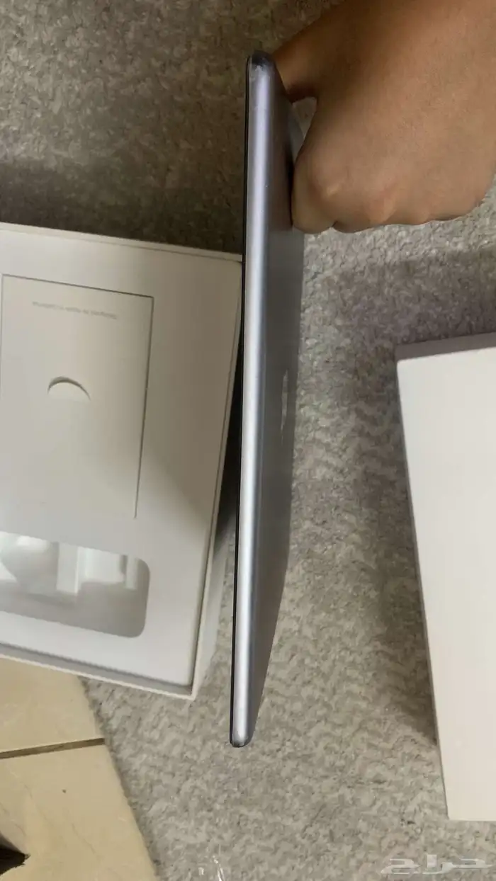 ايباد الجيل الخامس معه كرتون 4