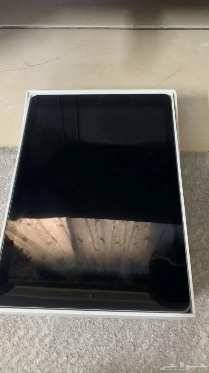 ايباد الجيل الخامس معه كرتون 1