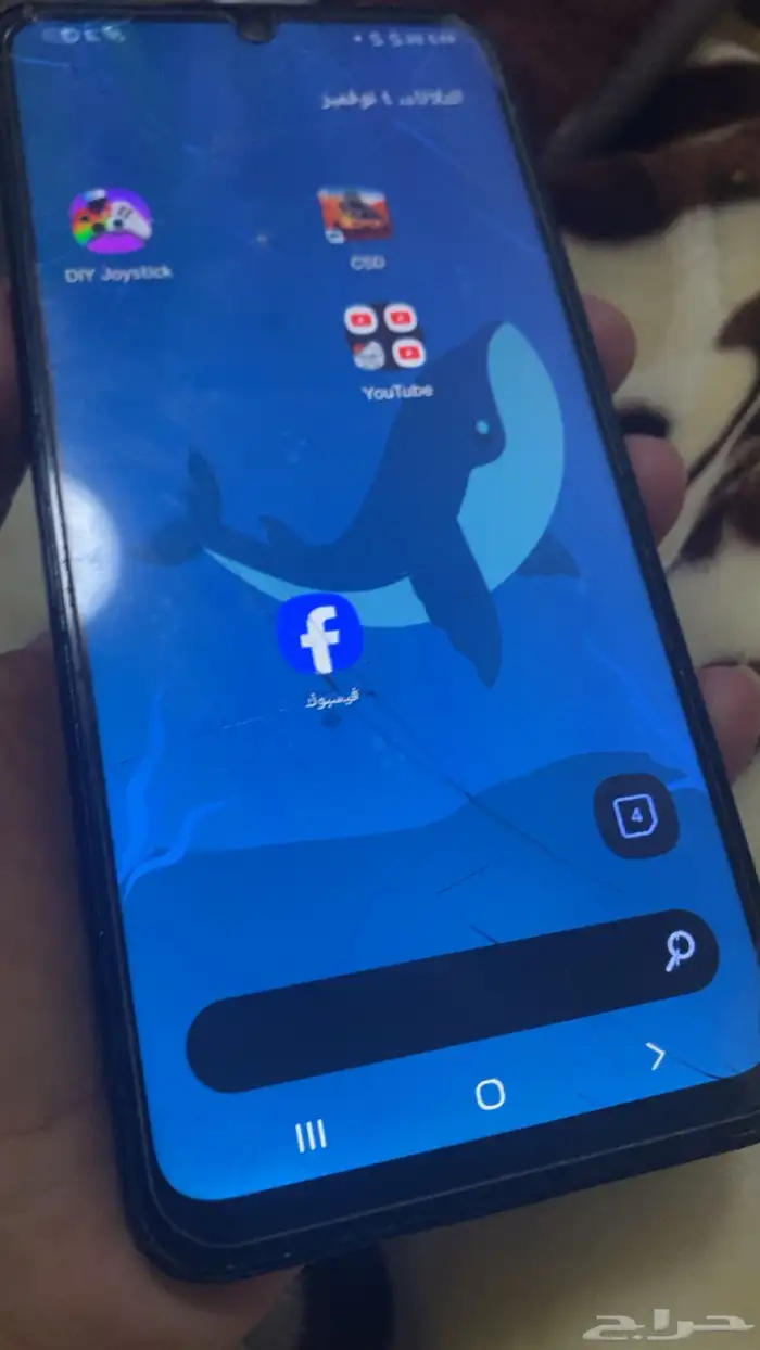 جوال يشتغل الشاشه فيه كسر بسيط 0