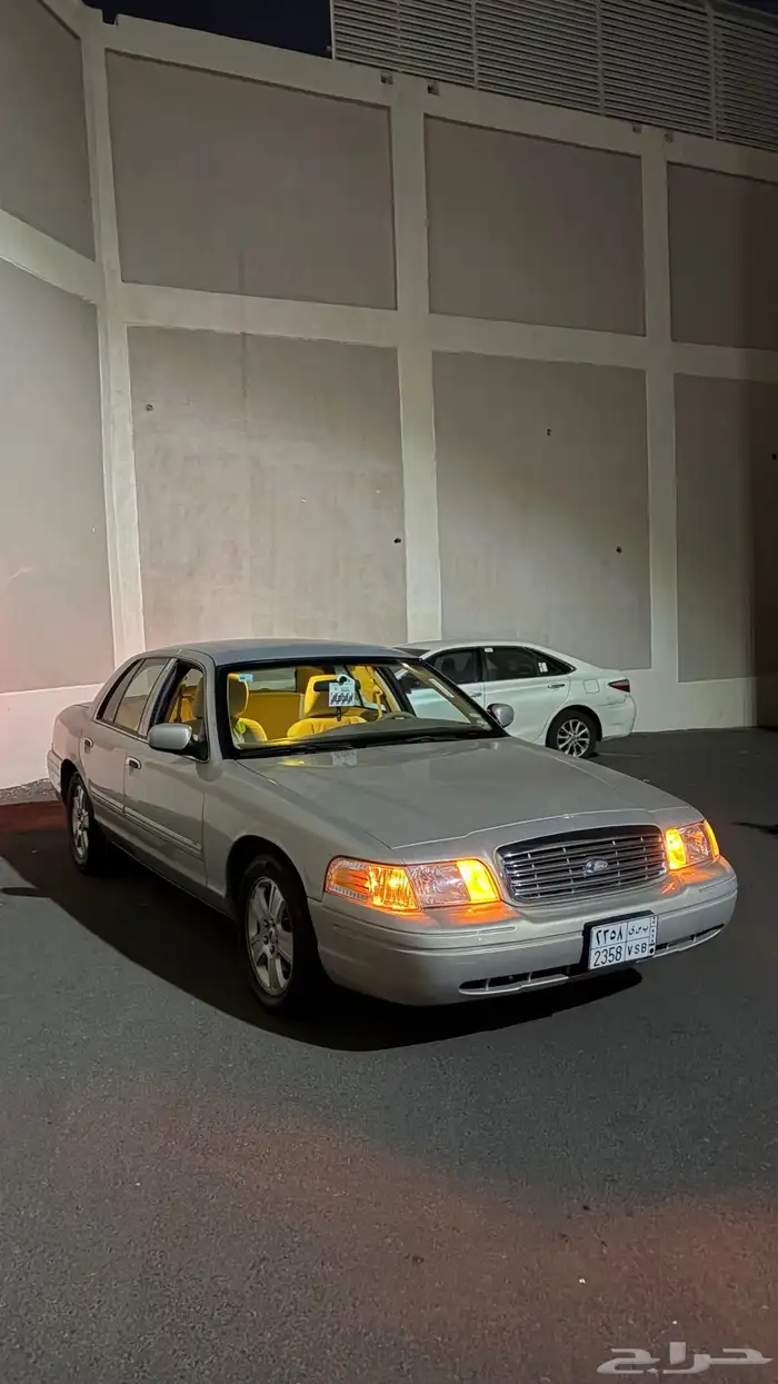 فورد فكتوريا 2011 0