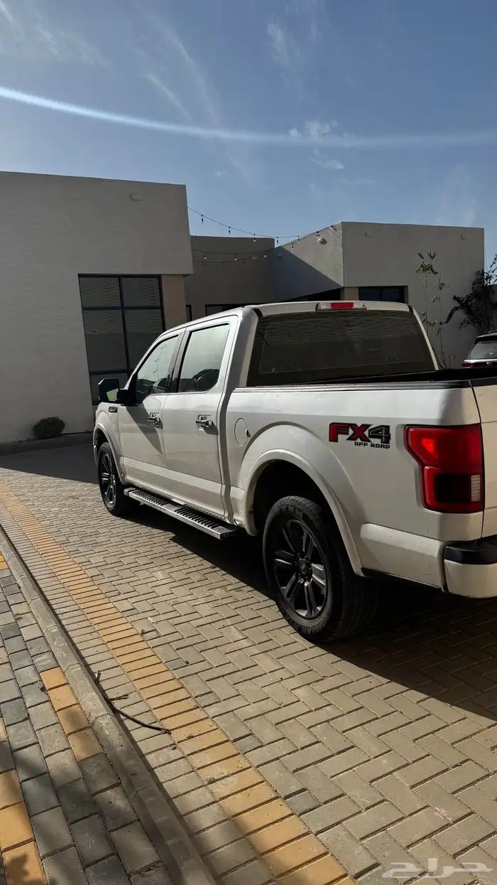 فورد f150 موديل 2019 فل كامل لاريت اللون أبيض 3