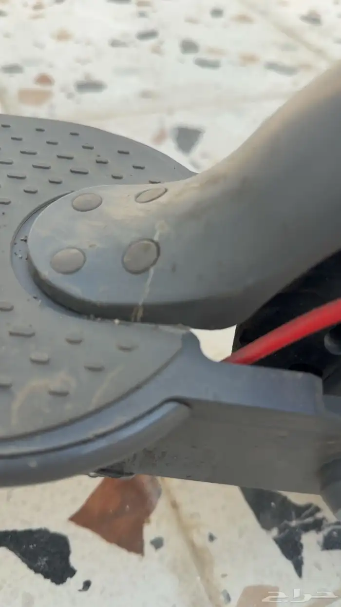 سكوتر نضيف استخدم اسبوع في كسر في الشاشه والجناح كما موضح 2