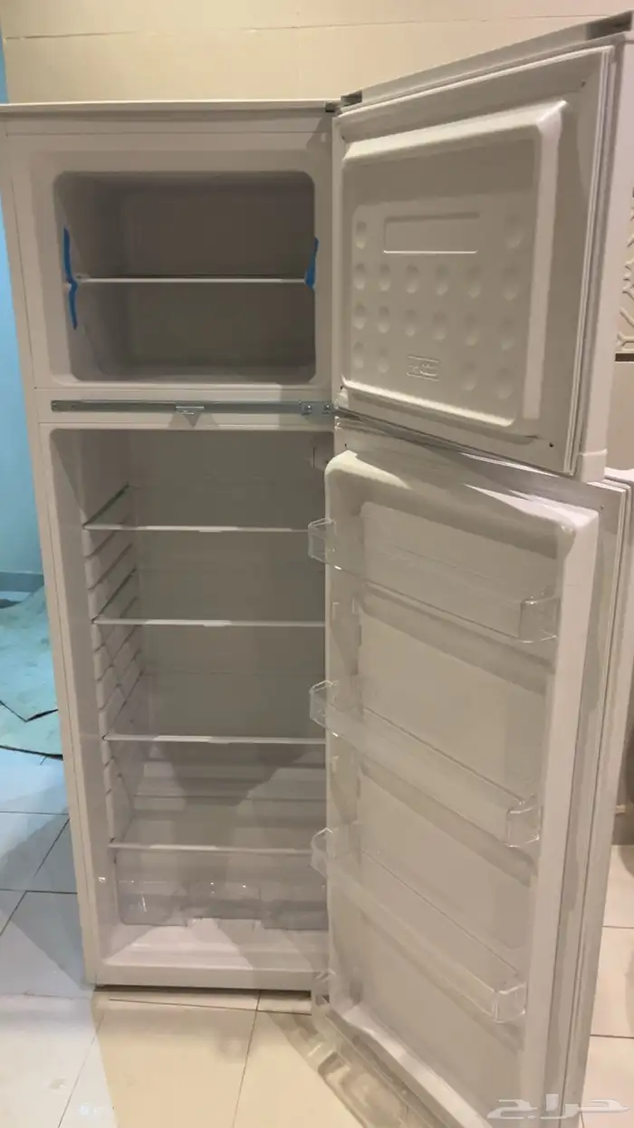 ثلاجه شبه جديده للبيع سوم 500 3