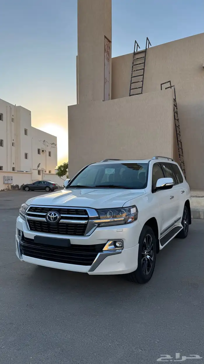 لاند كروزر Gxr فئة تورينق 2