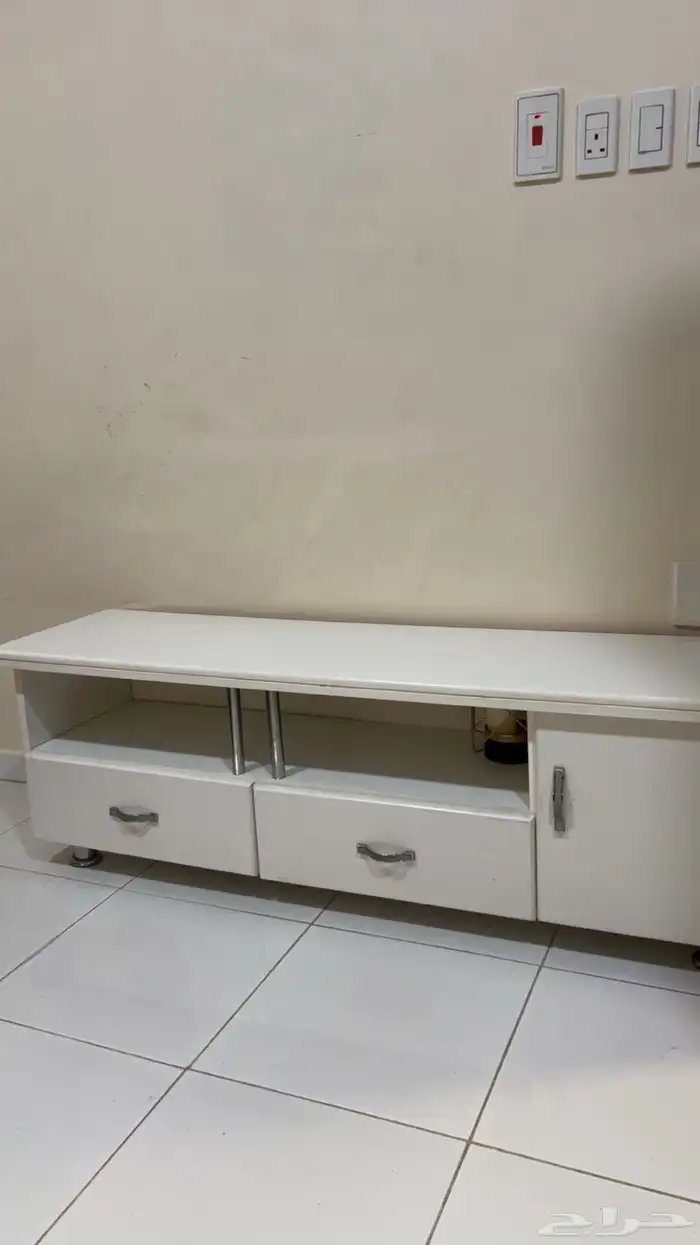 طوالة تلفزيون ابيض 1