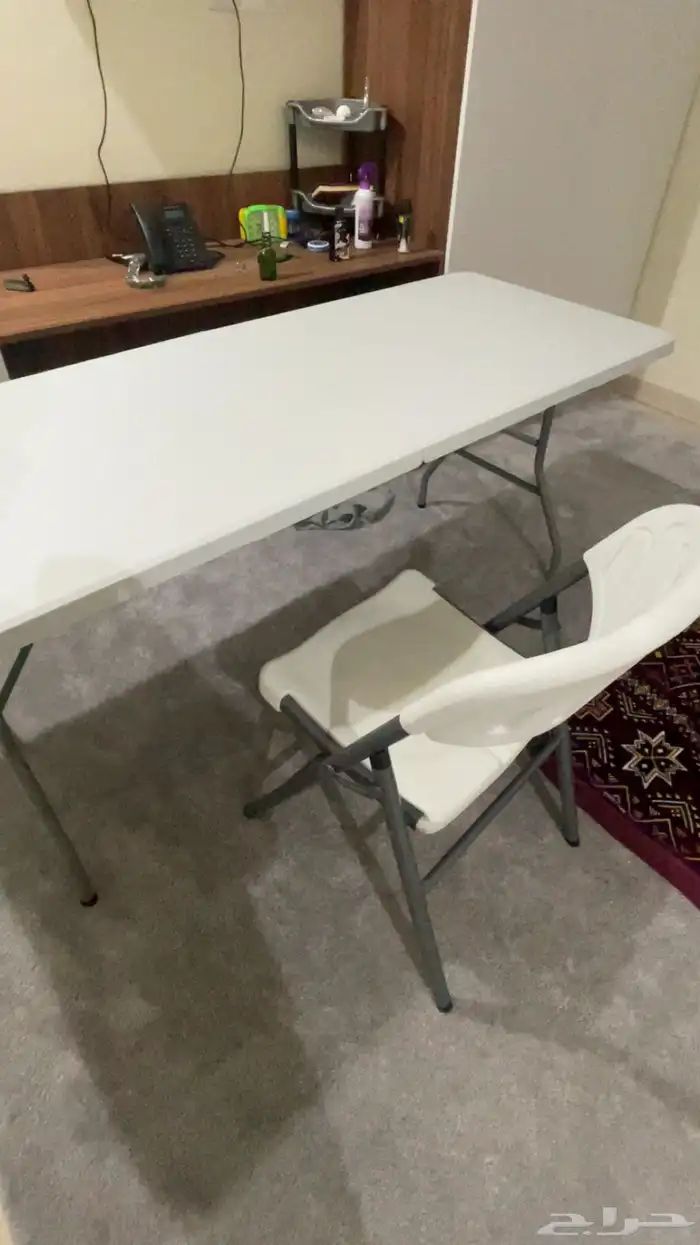 طاوله و كرسي 0