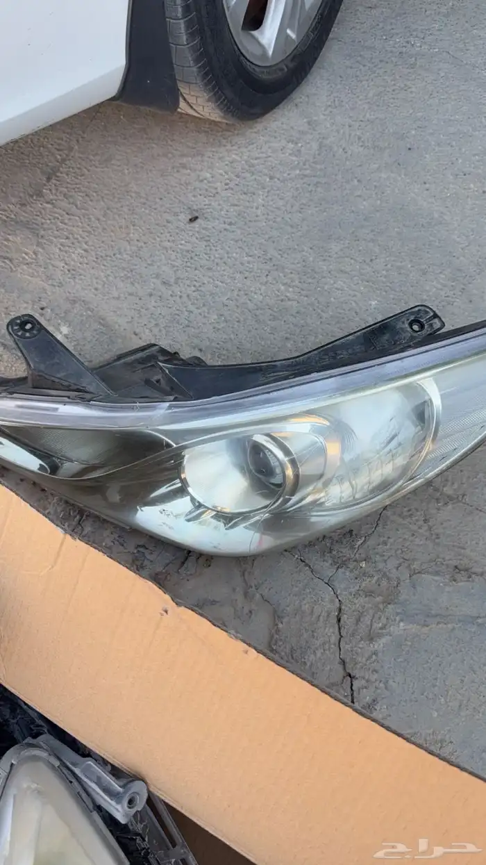 شمعات سوناتا 2013 وكشافات 2