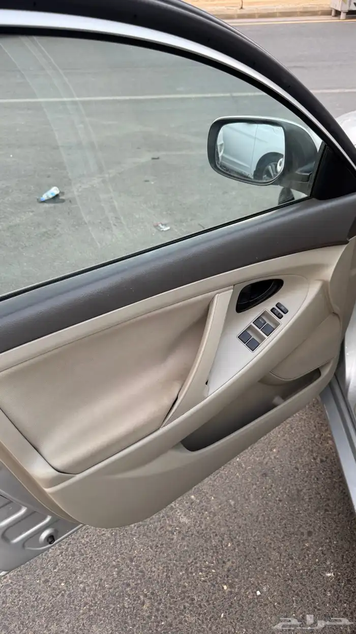 للبيع كامري 2011 استاندر قير تماتيك عداد 330 الف فقط 5