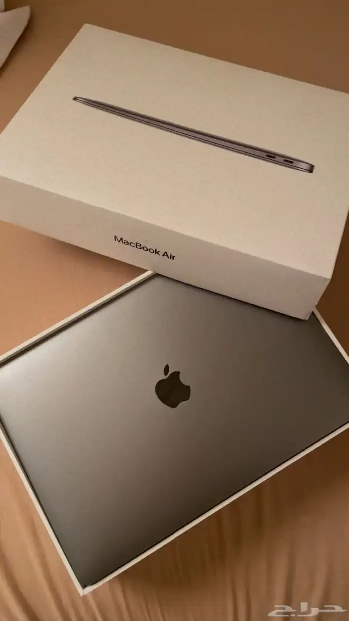 جهاز ماك بوك اير 1