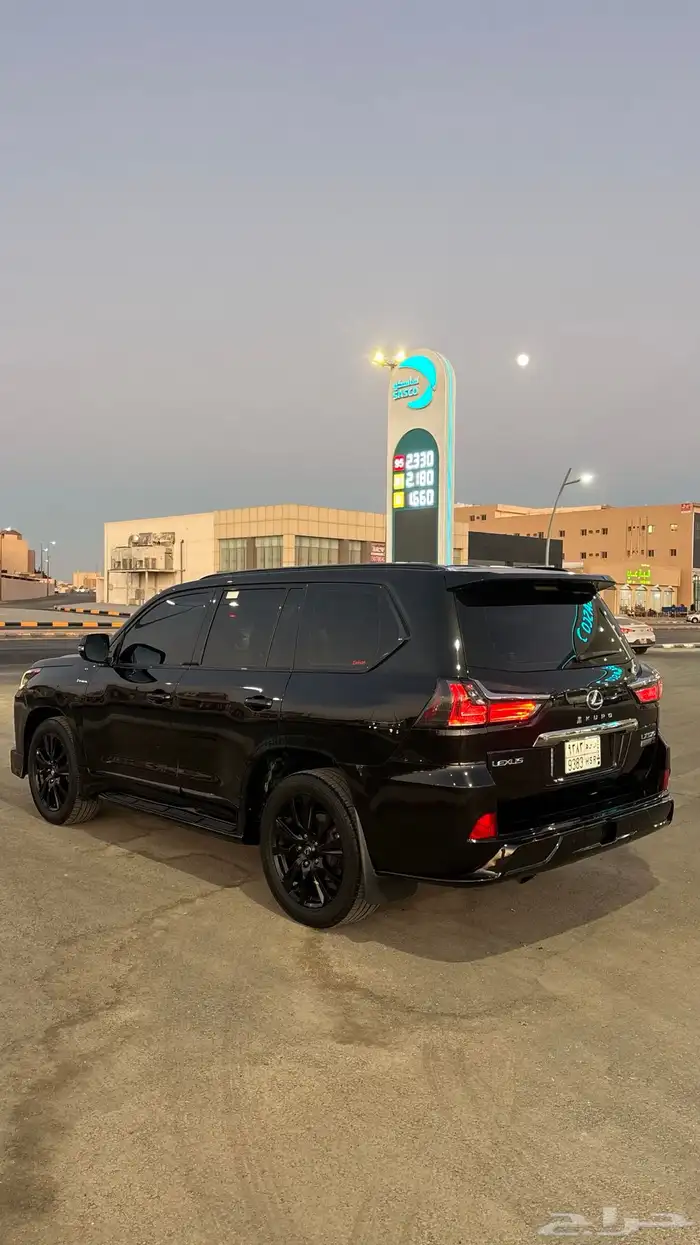 جيب لكزس للبيع 0