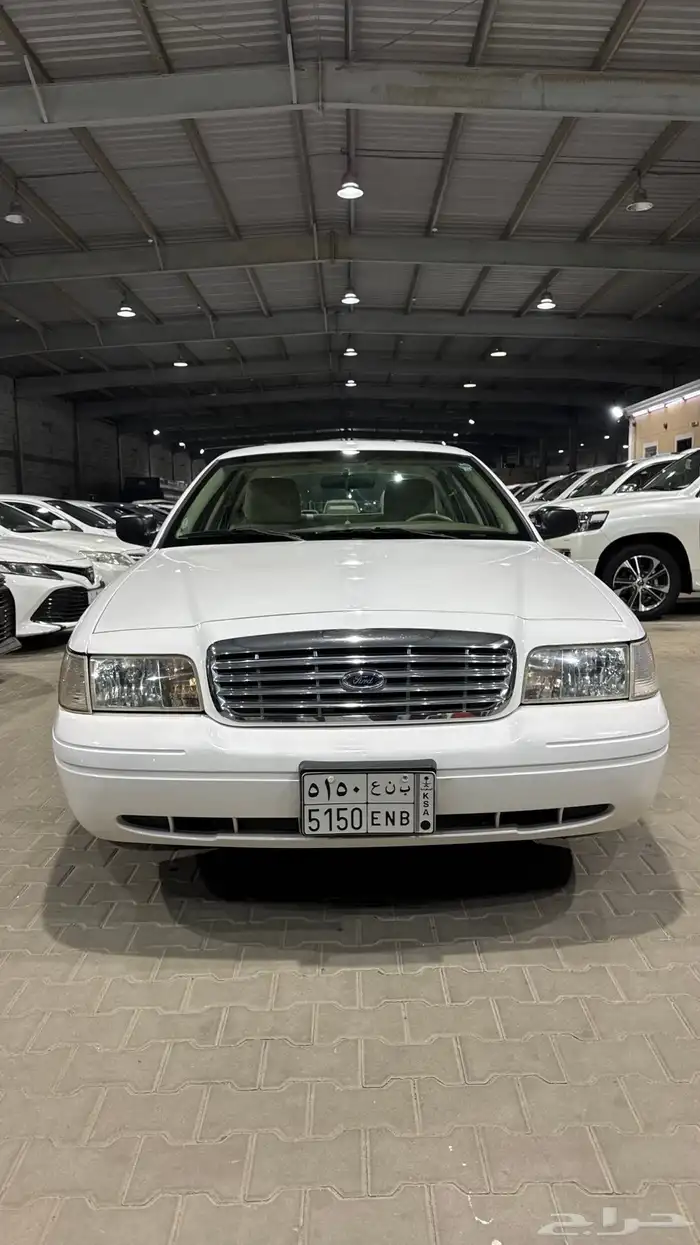 فورد فكتوريا بوليسي 2011 مخزن 0