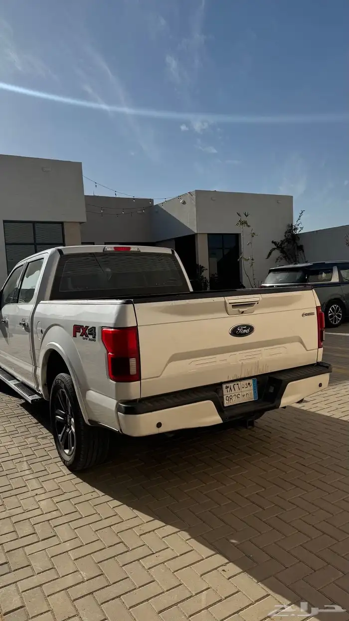 فورد f150 موديل 2019 فل كامل لاريت اللون أبيض 2
