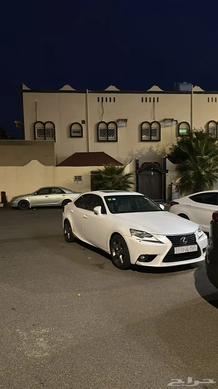 لكزس ارنوب للبدل او البيع 4