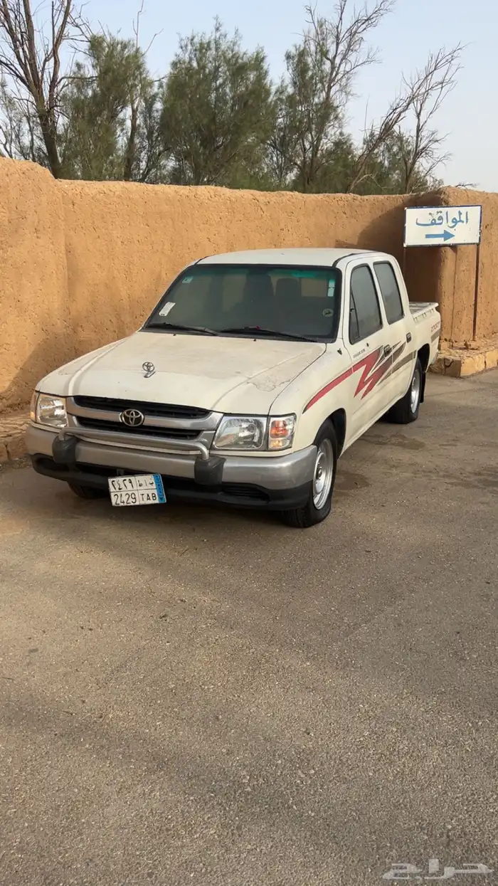 للبيع هايلوكس 2002 خليجي 6