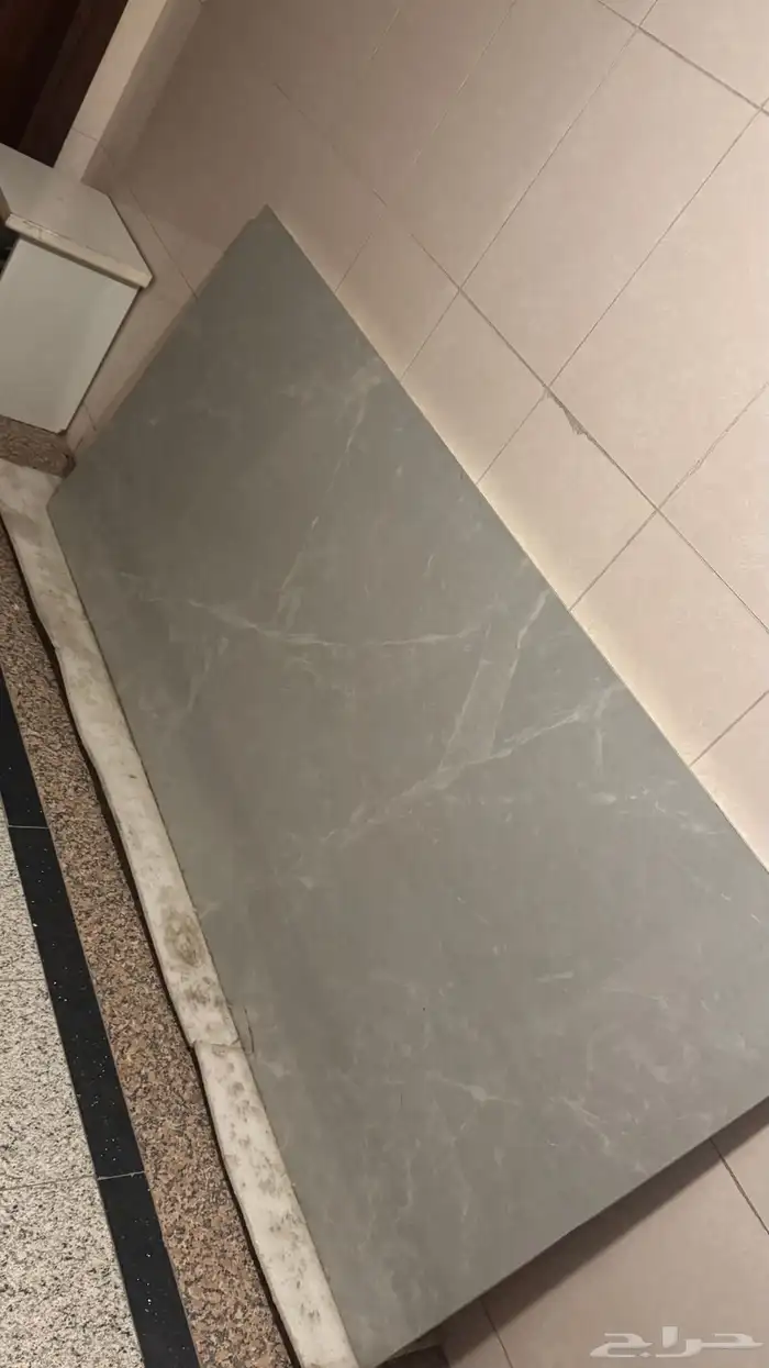 طاولة طعام 1