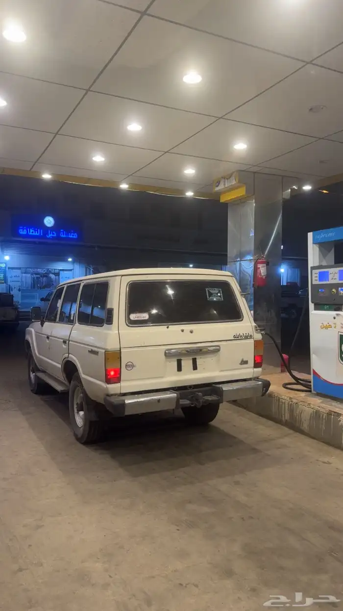 صالون 85للبيع الموتر نظيف شرط استمارته معه 4