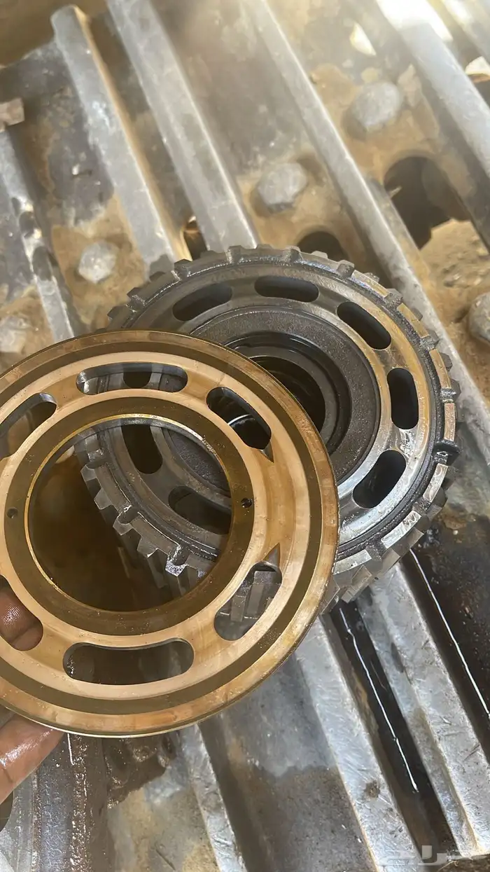 مكنيكي معدات ثقيله 9